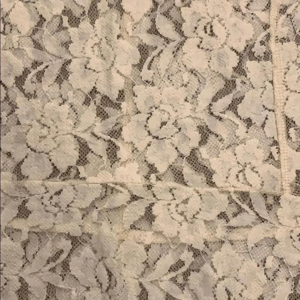 🔴 White lace top - Picture 2 of 6